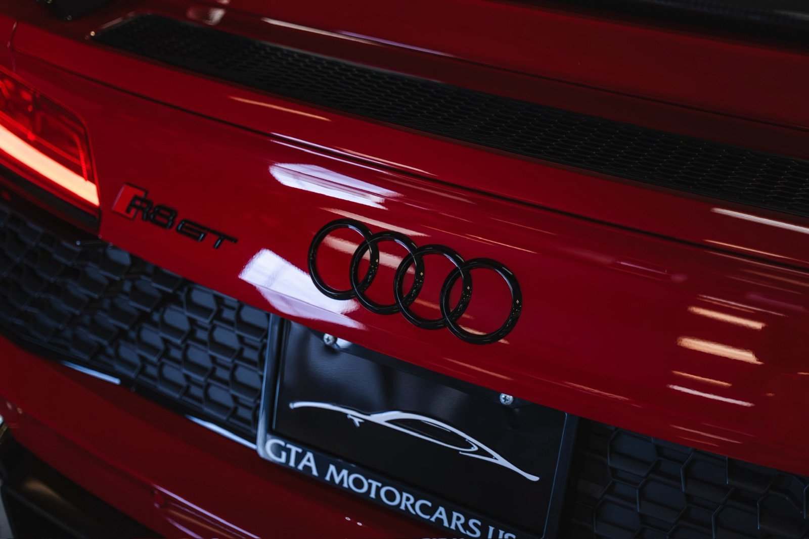 Used 2023 Audi R8 V10 GT RWD image 6