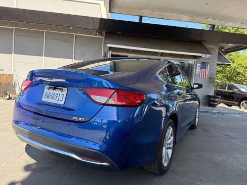 Used 2015 Chrysler 200 Limited image 6
