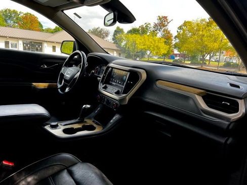 Used 2019 GMC Acadia Denali w/ Technology Package image 28