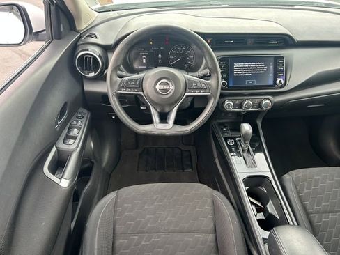 Used 2024 Nissan Kicks SV FWD image 27