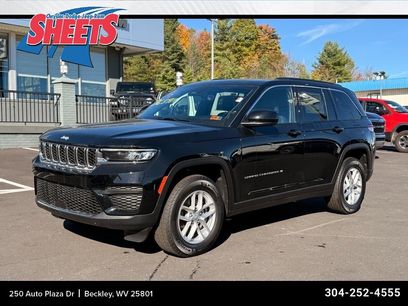 New 2025 Jeep Grand Cherokee Laredo X w/ Luxury Tech Group I