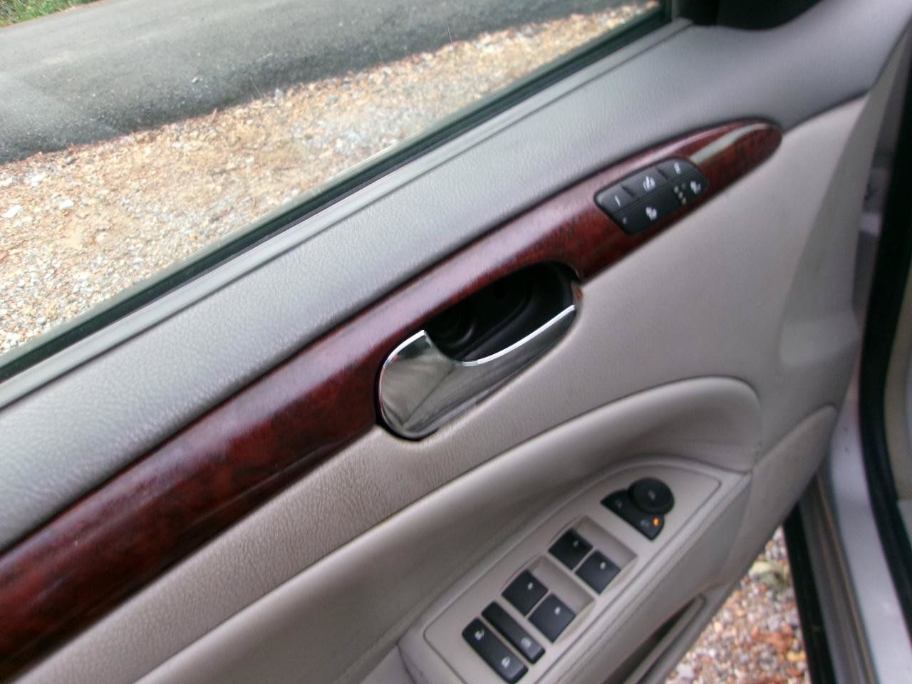 Used 2006 Buick Lucerne CXL w/ Luxury Package FWD image 14