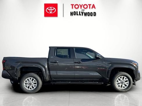 New 2026 Toyota Tacoma SR5 RWD image 3