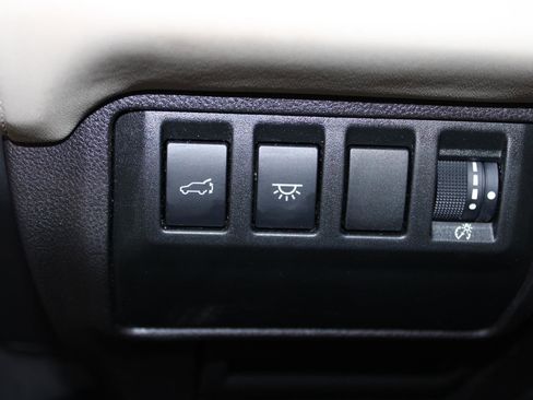 Used 2023 Subaru Ascent Limited w/ Technology Package AWD/4WD image 18