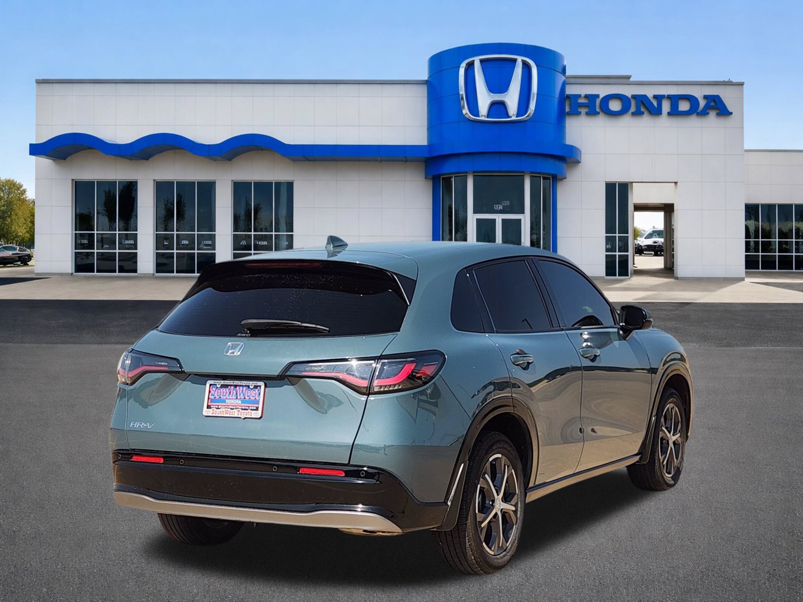 Used 2024 Honda HR-V EX-L image 5