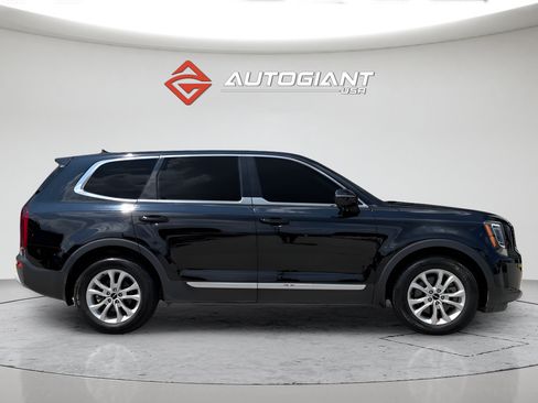 Used 2022 Kia Telluride LX AWD/4WD image 12