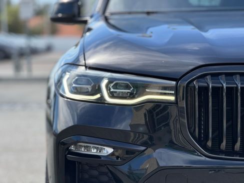 Certified 2022 BMW X7 xDrive40i w/ M Sport Package image 13