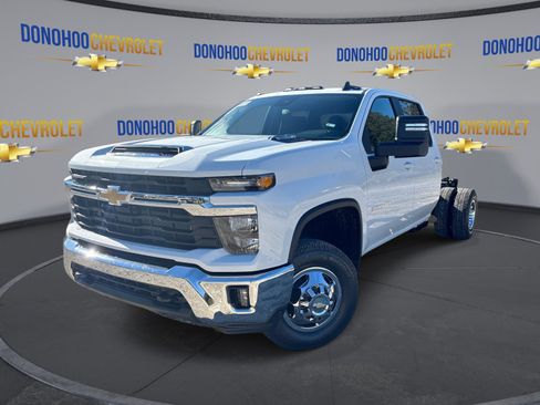 New 2026 Chevrolet Silverado 3500 LT w/ Convenience Package image 4
