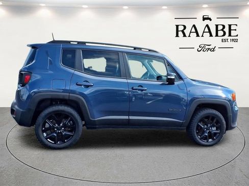 Used 2023 Jeep Renegade Altitude w/ Convenience Group I AWD/4WD image 8