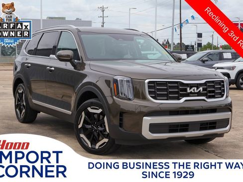 Used 2025 Kia Telluride S FWD image 1
