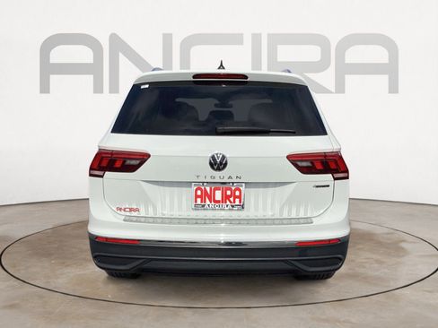 Used 2024 Volkswagen Tiguan SE AWD/4WD image 13