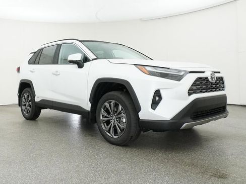 New 2025 Toyota RAV4 Limited image 29