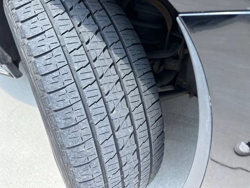 Used 2019 Cadillac Escalade Luxury AWD/4WD image 8