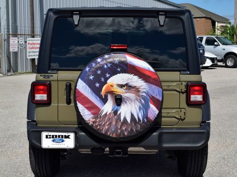 Used 2025 Jeep Wrangler Sport S image 25