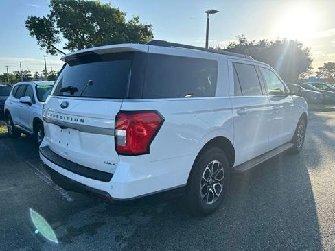 Used 2024 Ford Expedition Max XLT RWD image 2