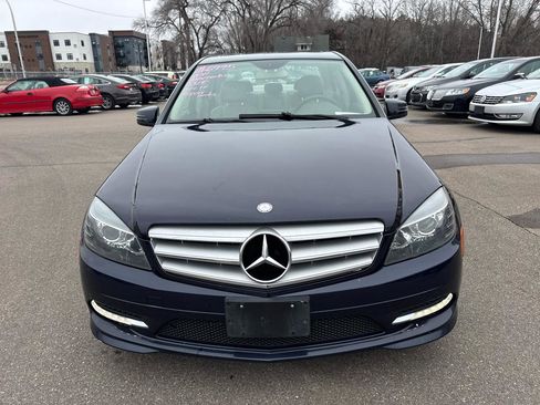 Used 2011 Mercedes-Benz C 300 4MATIC Sedan image 2