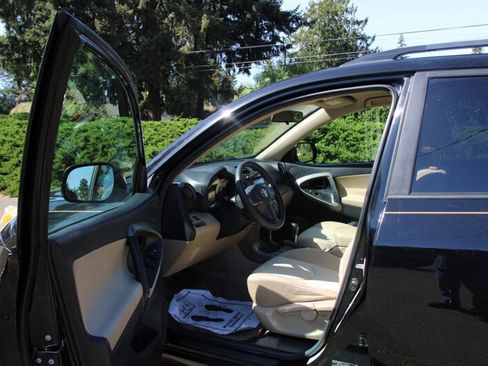 Used 2010 Toyota RAV4 4WD w/ 3rd Row image 5