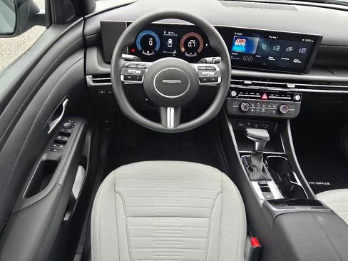 New 2026 Hyundai Santa Cruz SE image 13