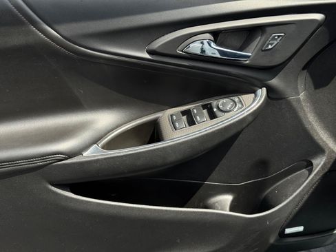 Used 2016 Chevrolet Malibu LT w/ Leather Package FWD image 14