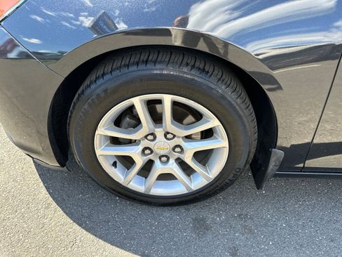 Used 2014 Chevrolet Malibu LT w/ Power Convenience Package FWD image 9