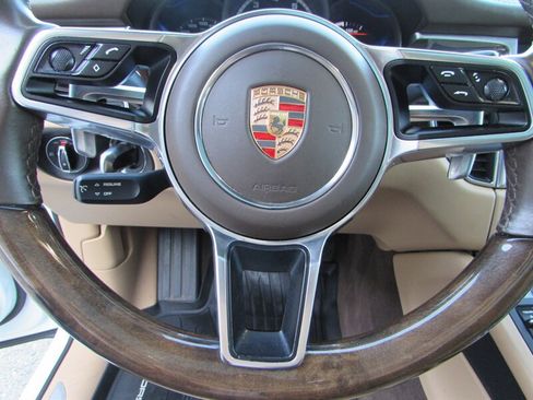 Used 2016 Porsche Macan Turbo AWD/4WD image 15