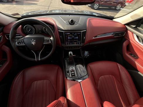 Used 2022 Maserati Levante GT image 23