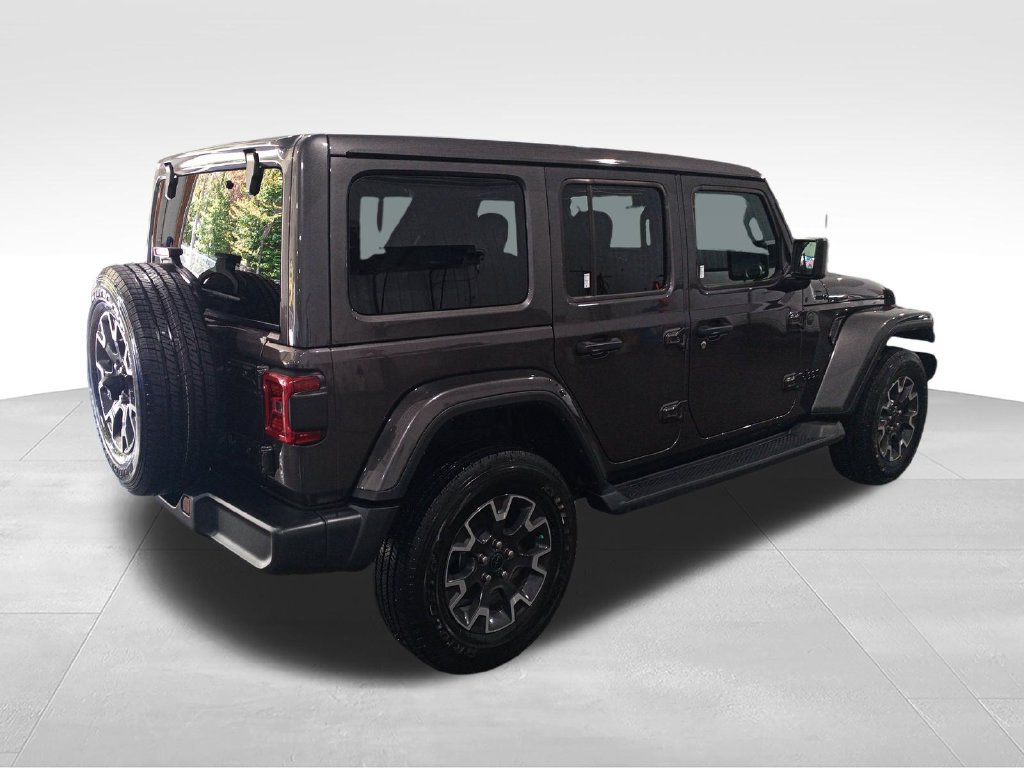 Used 2025 Jeep Wrangler Unlimited Sahara w/ Technology Group AWD/4WD image 6
