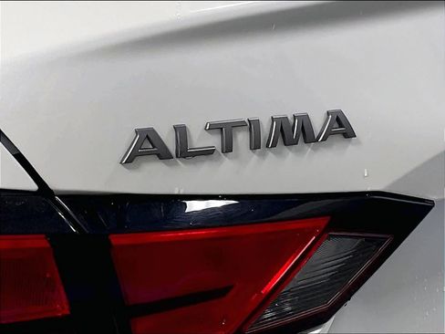 Used 2023 Nissan Altima 2.5 SV image 28