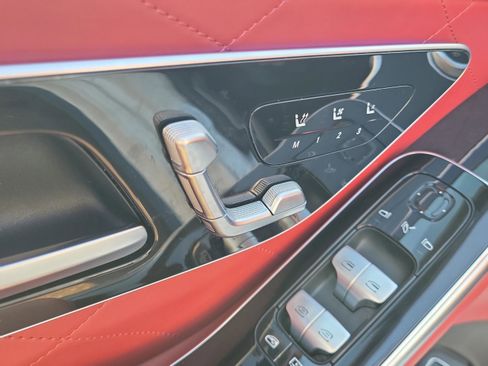 Used 2022 Mercedes-Benz S 580 4MATIC Sedan image 22