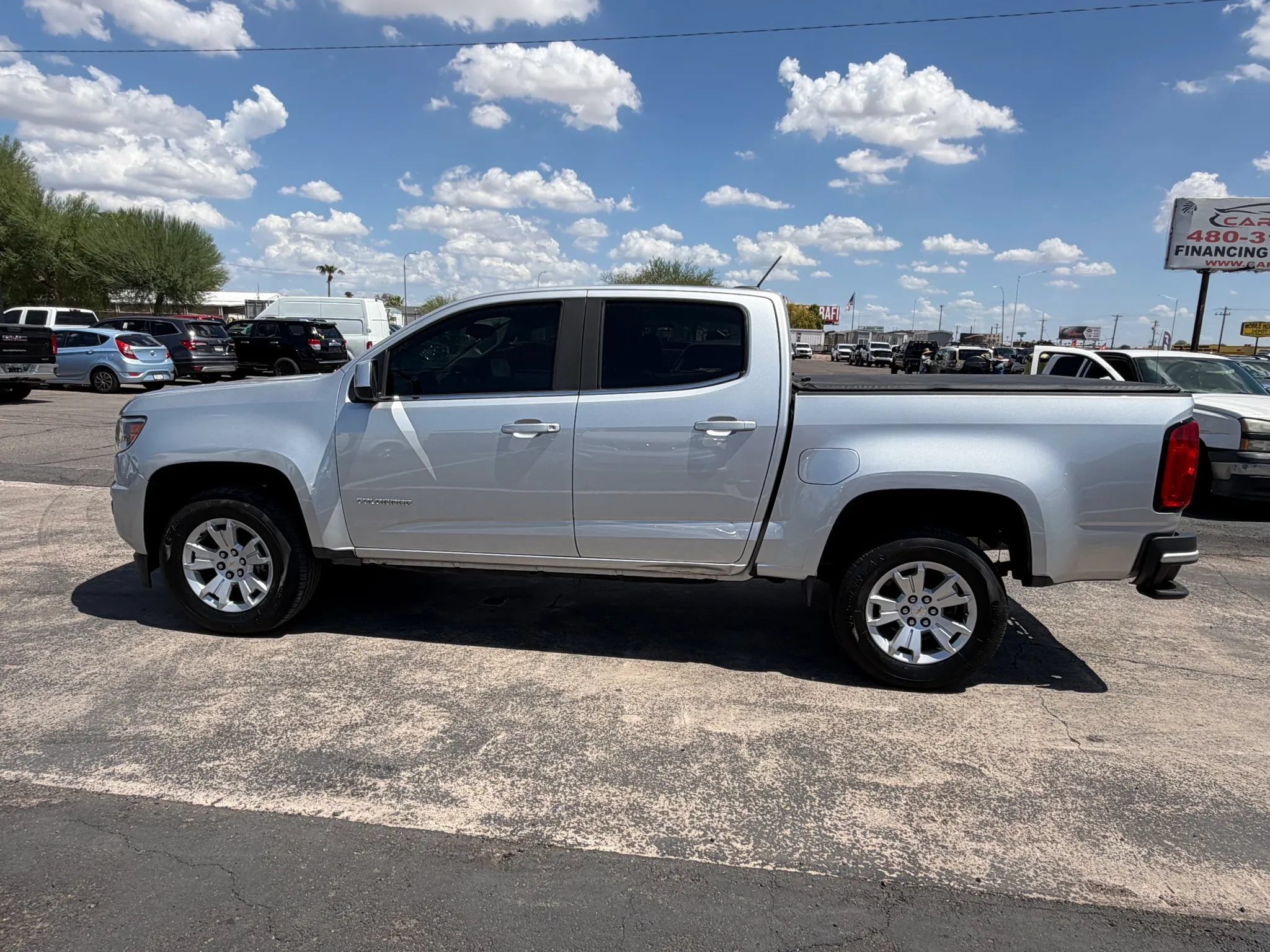 Used 2018 Chevrolet Colorado LT RWD image 3