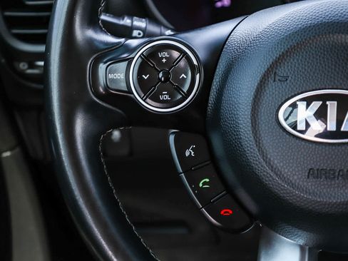 Used 2019 Kia Soul + w/ Audio Package FWD image 21