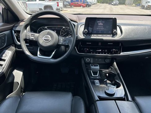 Used 2023 Nissan Rogue SL AWD/4WD image 23