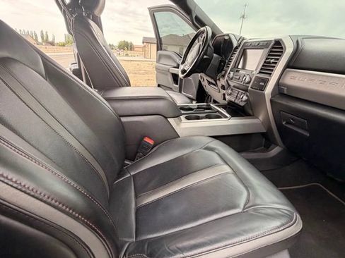 Used 2021 Ford F350 Platinum w/ Tremor Off-Road Package AWD/4WD image 9