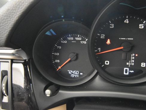 Used 2020 Porsche Macan image 29