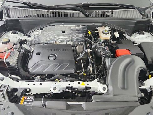 Used 2023 Chevrolet TrailBlazer RS w/ Sun and Liftgate Package FWD image 41
