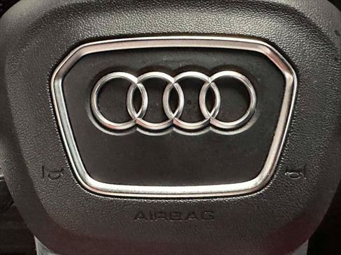 Used 2020 Audi Q3 2.0T Premium AWD/4WD image 27