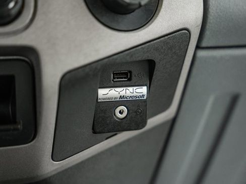 Used 2014 Ford F250 XLT w/ Snow Plow Prep Package image 30