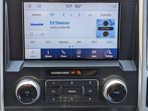 Used 2020 Ford F150 Lariat w/ Equipment Group 502A Luxury AWD/4WD image 13