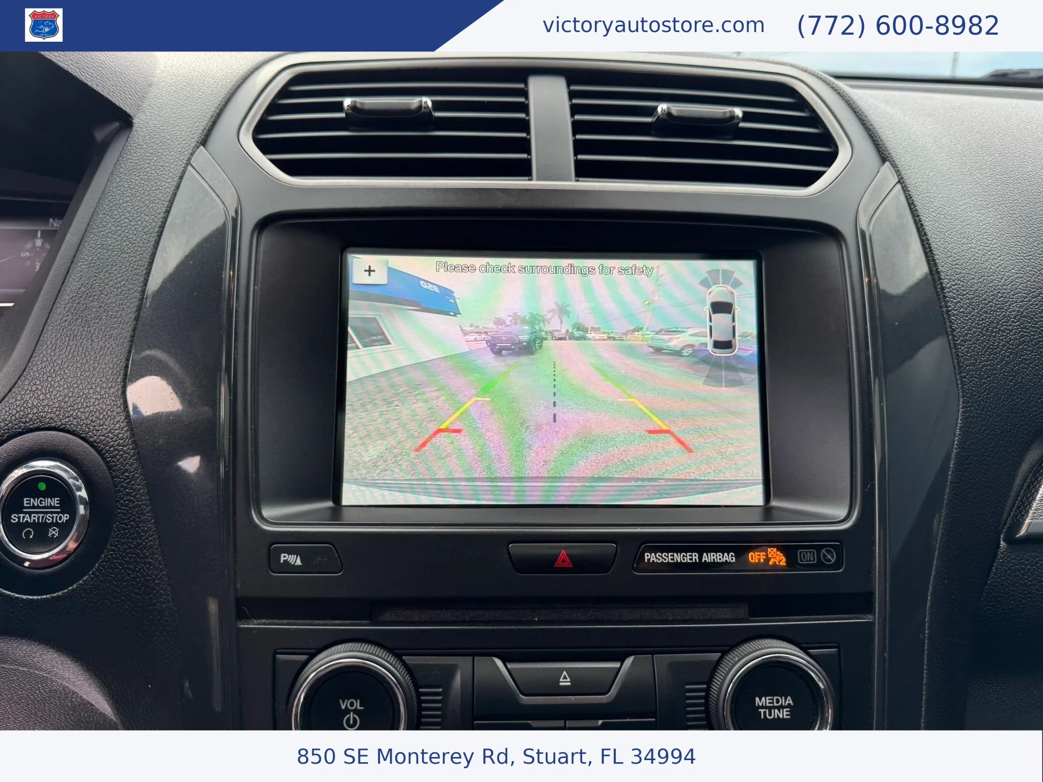 Used 2018 Ford Explorer XLT w/ Equipment Group 202A AWD/4WD image 34