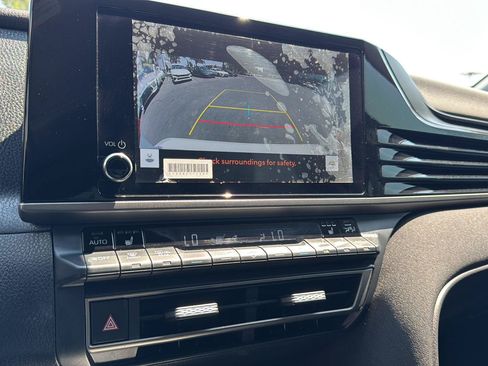 Used 2025 Toyota Camry LE w/ Convenience Package AWD/4WD image 37