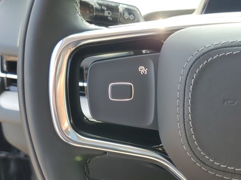 New 2027 Lincoln Navigator Reserve AWD/4WD image 17