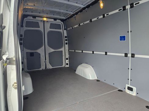 New 2025 Mercedes-Benz Sprinter 2500 image 14