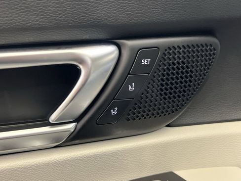 Used 2022 Kia Telluride SX w/ Nightfall Edition Package AWD/4WD image 40