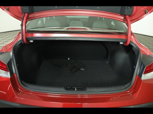 Used 2025 Hyundai Elantra SEL FWD image 11