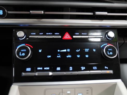 Used 2026 Hyundai Santa Fe SEL AWD/4WD image 19