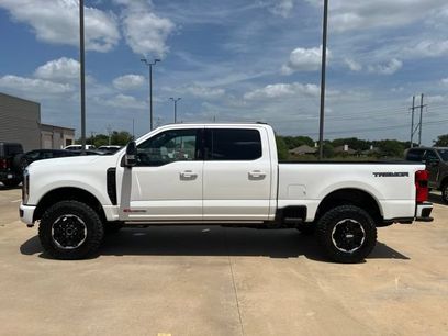 New 2026 Ford F250 Platinum w/ Tremor Off-Road Package