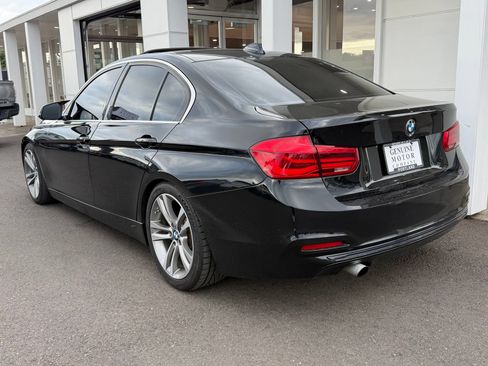 Used 2018 BMW 330i Sedan RWD image 3