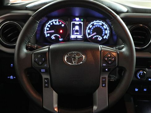 Used 2023 Toyota Tacoma TRD Pro AWD/4WD image 17