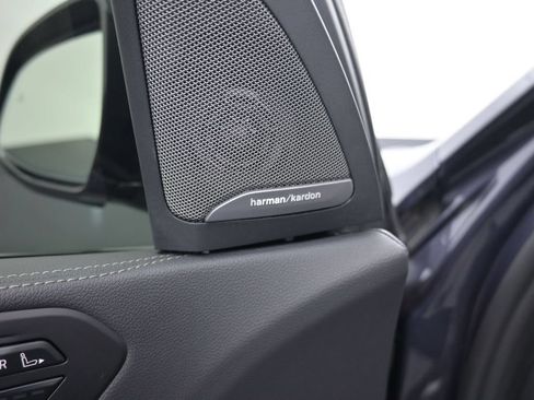 Used 2022 BMW X7 M50i AWD/4WD image 11