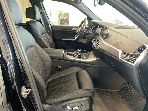 Used 2023 BMW X5 M50i w/ Executive Package image 17
